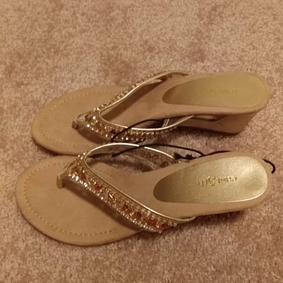 Shoe - Picture 7 of 8